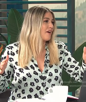 Carissa's light green printed blouse on E! News Daily Pop