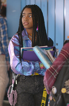 Flynn's metallic cropped jacket on Julie and the Phantoms