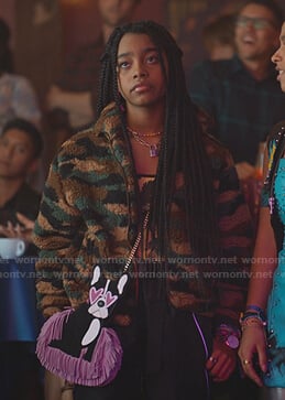 Flynn's camo shearling jacket on Julie and the Phantoms