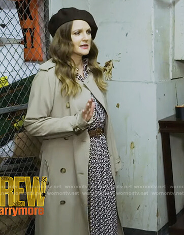 Drew's beige trench coat on The Drew Barrymore Show