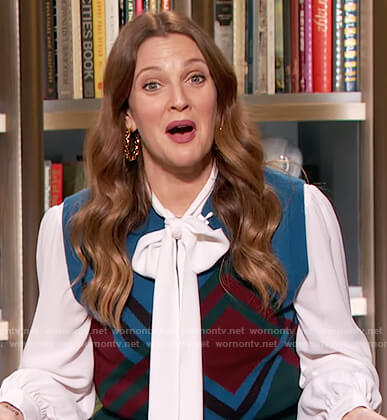 Drew's printed vest on The Drew Barrymore Show