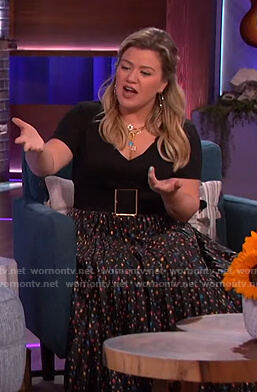 Kelly's black floral print skirt on The Kelly Clarkson Show