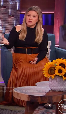 Kelly's black cold shoulder top and skirt on on The Kelly Clarkson Show