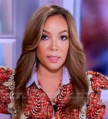 Sara's printed puff sleeve top on The View