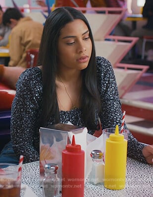 Daisy's floral square neck top on Saved By The Bell