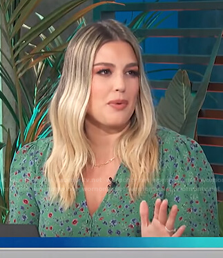 Carissa's green floral top on E! News Daily Pop