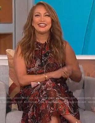 Carrie's sleeveless floral metallic dress on The Talk