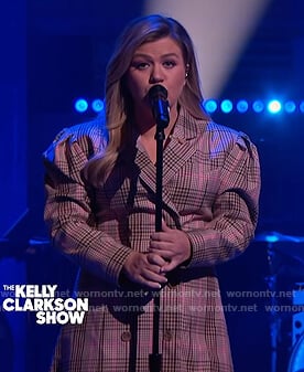 Kelly's plaid double breasted dress on The Kelly Clarkson Show