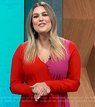 Carissa's two tone wrap dress on E! News Daily Pop