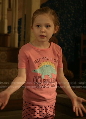 Franny's pink dinosaur patch pajamas on Shameless