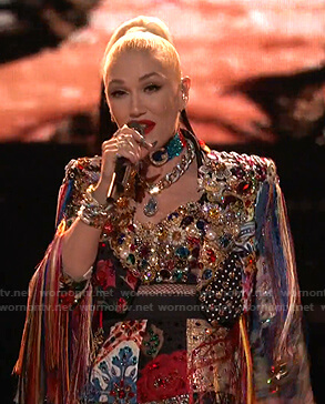 Gwen's embellished cropped jacket and shorts on The Voice