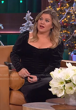 Kelly's black puff sleeve velvet dress on The Kelly Clarkson Show