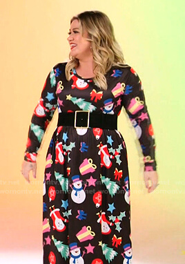 Kelly's ugly Christmas dress on The Voice