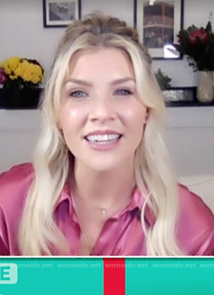 Amanda's pink satin shirt on The Talk