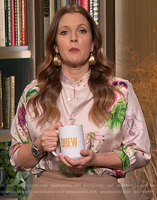 Drew's pink floral blouse on The Drew Barrymore Show
