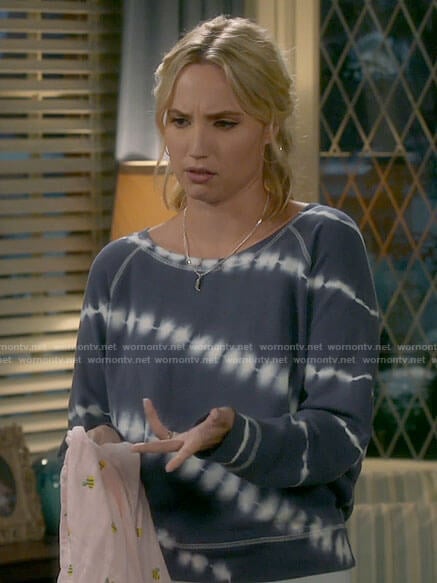 Mandy's blue tie dye sweatshirt on Last Man Standing