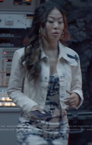 Mary's tie dye dress and bleached denim jacket on Batwoman
