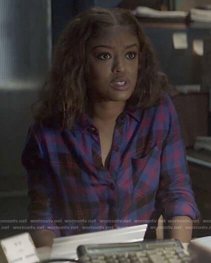 Ryan's blue plaid shirt on Batwoman