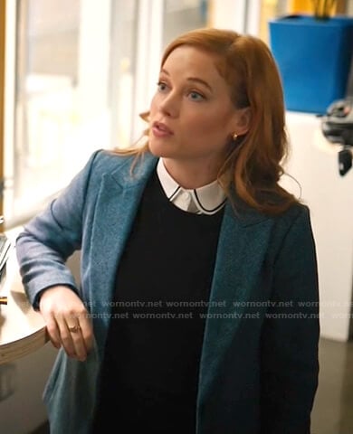 Zoey's blue herringbone blazer on Zoeys Extraordinary Playlist