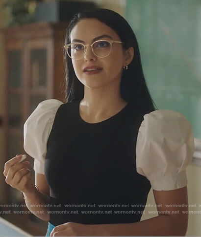 Veronica's colorblock puff sleeve top on Riverdale