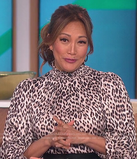 Carrie's leopard print puff sleeve dress on The Talk