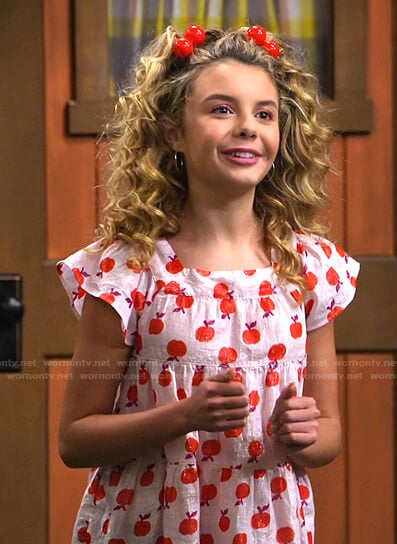 Destiny's pink apple print top on Bunkd