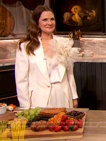 Drew's white blazer and pants on The Drew Barrymore Show