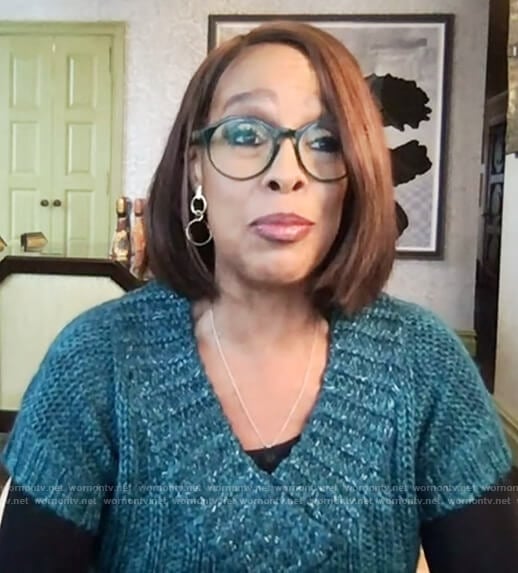Gayle King's teal short sleeve sweater on The Talk
