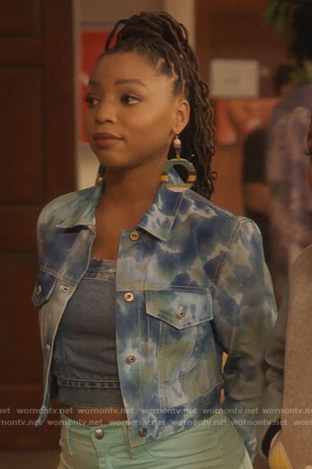 Jazlyn's denim tie dye jacket on Grown-ish