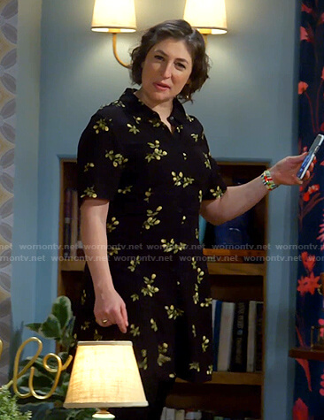 Kat's black floral shirtdress on Call Me Kat