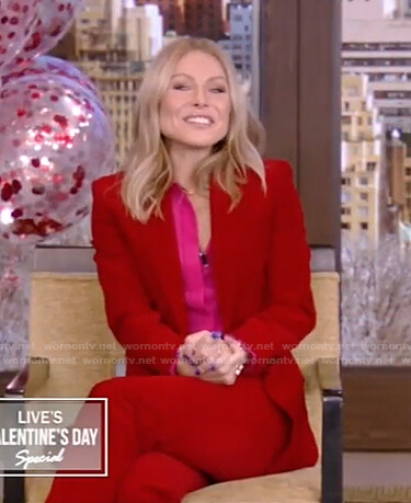 Kelly's pink shirt and red blazer on Live with Kelly and Ryan