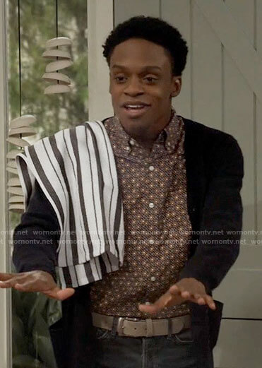 Lane's geometric print shirt on Call Your Mother