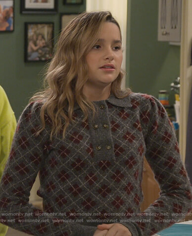Lex's gray argyle print sweater on Side Hustle
