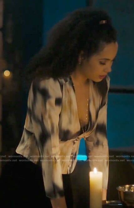 Macy's printed v-neck blouse on Charmed