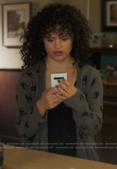 Maggie's skull print cardigan on Charmed