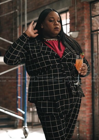 Mor's black grid check jacket and pants on Zoeys Extraordinary Playlist