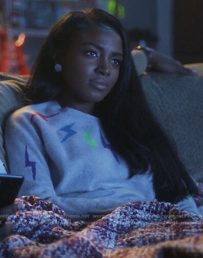 Rochelle's gray bolt print sweater on Grown-ish