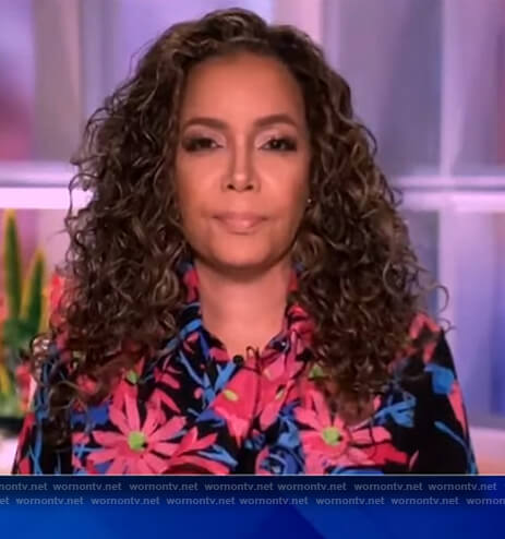 Sunny's black floral print blouse on The View