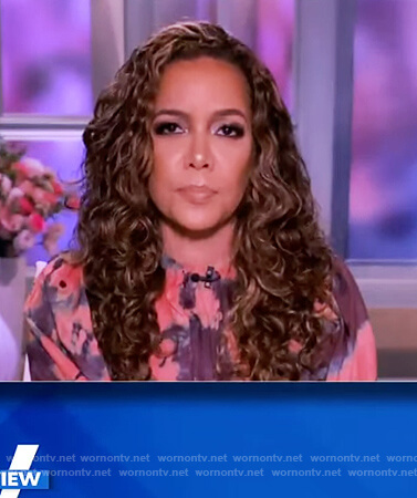 Sunny's tie dye top on The View