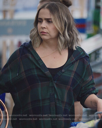 Annie's green plaid shirt on Good Girls