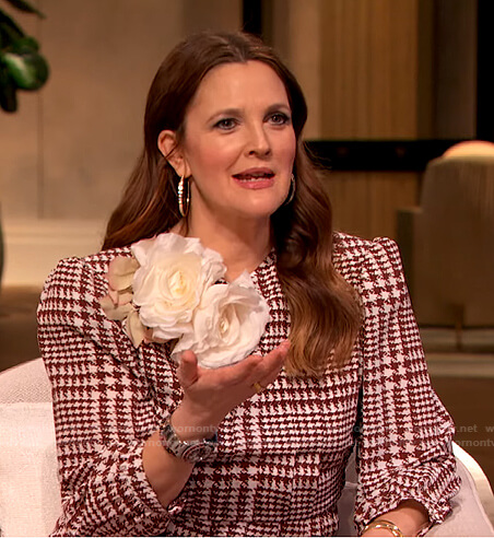 Drew's white and brown houndstooth dress on The Drew Barrymore Show