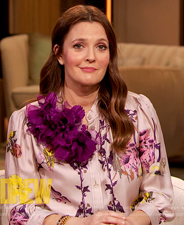 Drew's pink floral blouse and pants on The Drew Barrymore Show