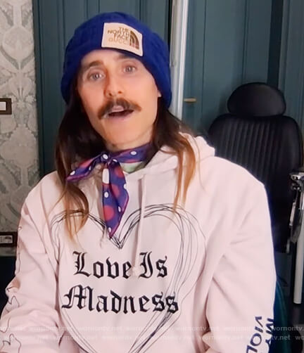 Jared Leto's pink hoodie and blue beanie on The Kelly Clarkson Show