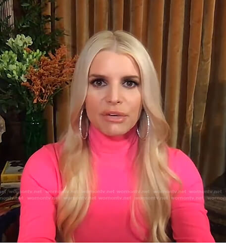Jessica Simpson's pink turtleneck sweater on Live with Kelly and Ryan