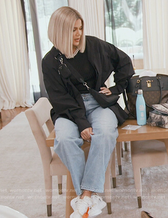 Khloe's black shoulder bag on Keeping Up with the Kardashians