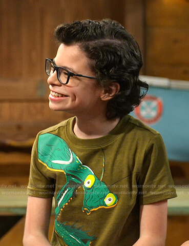 Matteo's green praying mantis tee on Bunkd