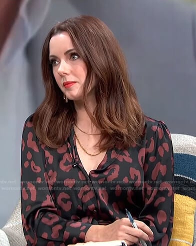 Melanie's black leopard print shirtdress on E! News Daily Pop