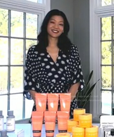 Michelle Lee's navy printed wrap dress on Today