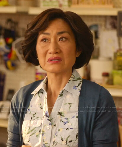 Mrs. Kim's blue floral shirt on Kims Convenience