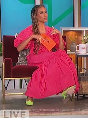 Elaine's pink ruffle dress on The Talk
